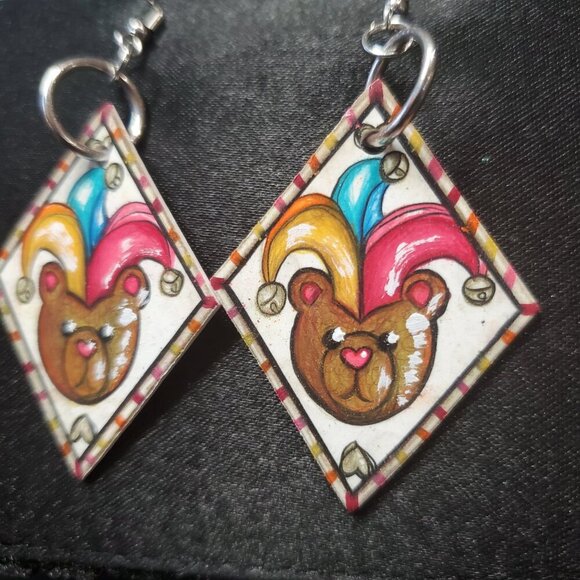 Unique weirdcore jester clown teddy bear diamond-shaped silver earrings - Picture 6 of 14